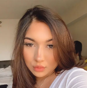 Meet your Posher, Karina